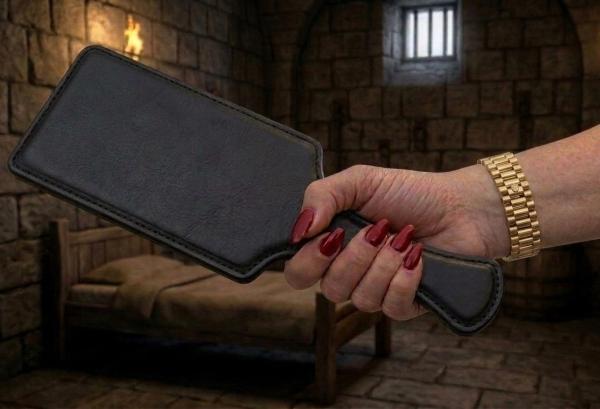 Spanker Mistress Mildred